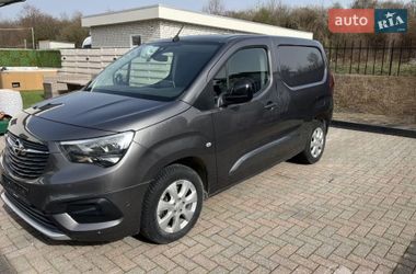 Минивэн Opel Combo Cargo 2021 в Иршаве