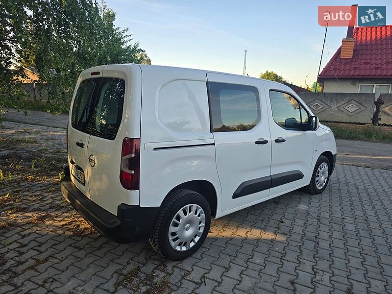 Грузовой фургон Opel Combo Cargo 2021 в Стрые