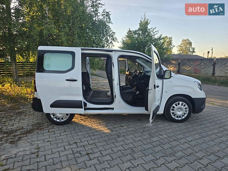Грузовой фургон Opel Combo Cargo 2021 в Стрые