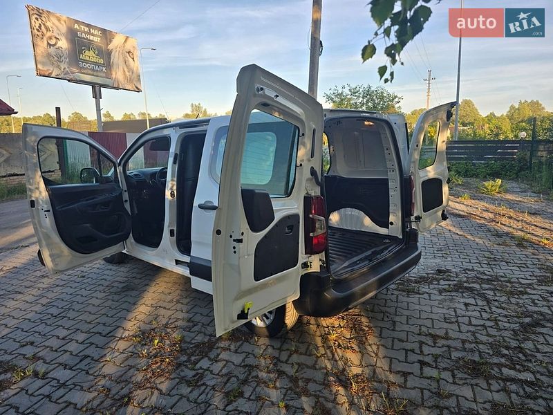 Грузовой фургон Opel Combo Cargo 2021 в Стрые