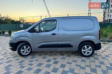 Вантажний фургон Opel Combo Cargo 2021 в Вінниці