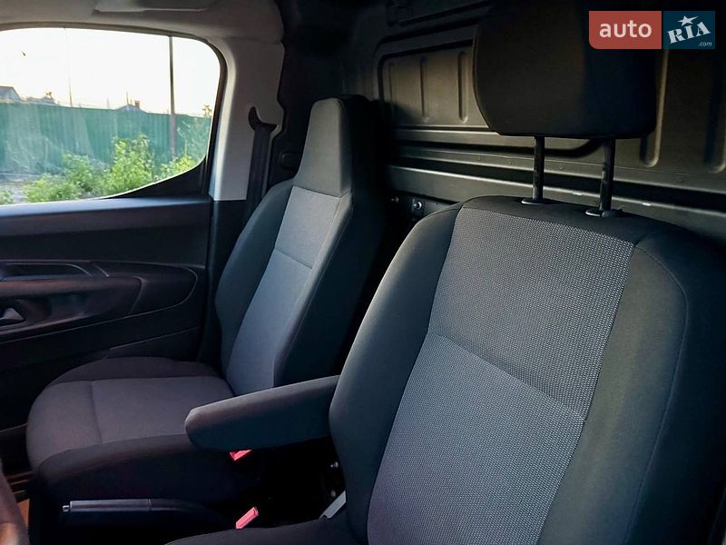 Вантажний фургон Opel Combo Cargo 2021 в Вінниці
