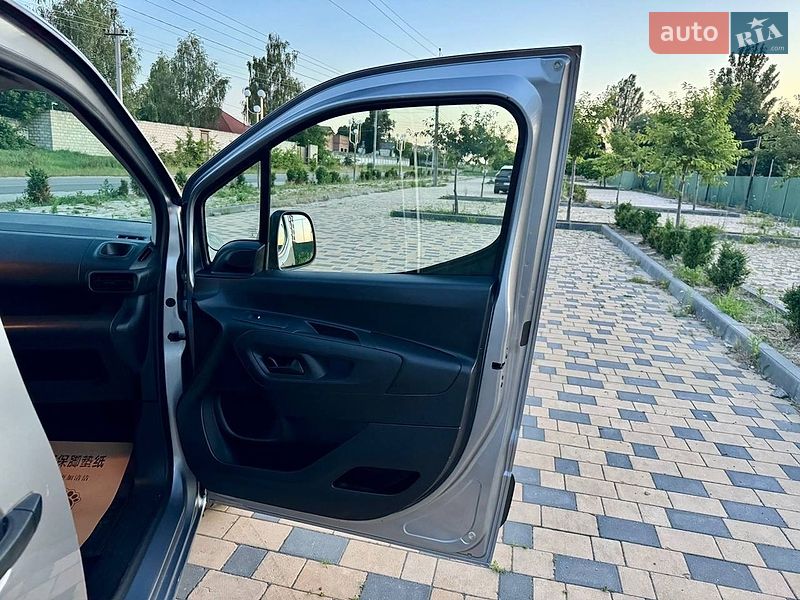 Вантажний фургон Opel Combo Cargo 2021 в Вінниці