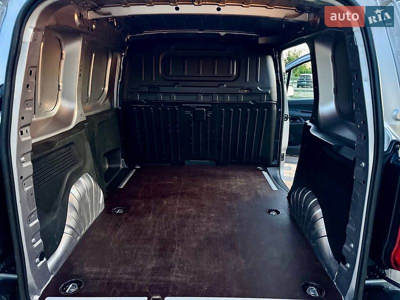 Вантажний фургон Opel Combo Cargo 2021 в Вінниці