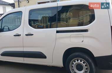 Мінівен Opel Combo Life 2021 в 