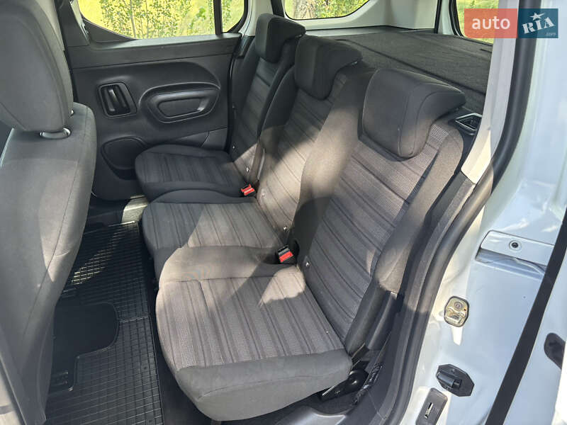 Минивэн Opel Combo Life 2019 в Барышевке фото 19 Минивэн Opel Combo Life 2019 в Барышевке