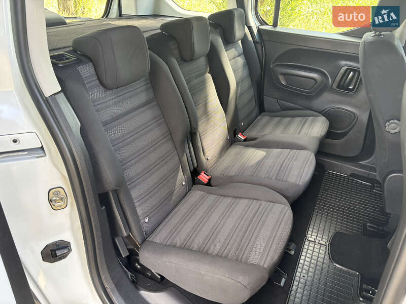 Минивэн Opel Combo Life 2019 в Барышевке фото 21 Минивэн Opel Combo Life 2019 в Барышевке