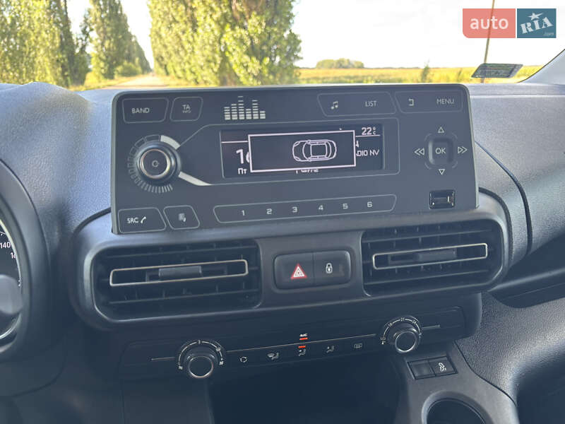 Минивэн Opel Combo Life 2019 в Барышевке фото 30 Минивэн Opel Combo Life 2019 в Барышевке