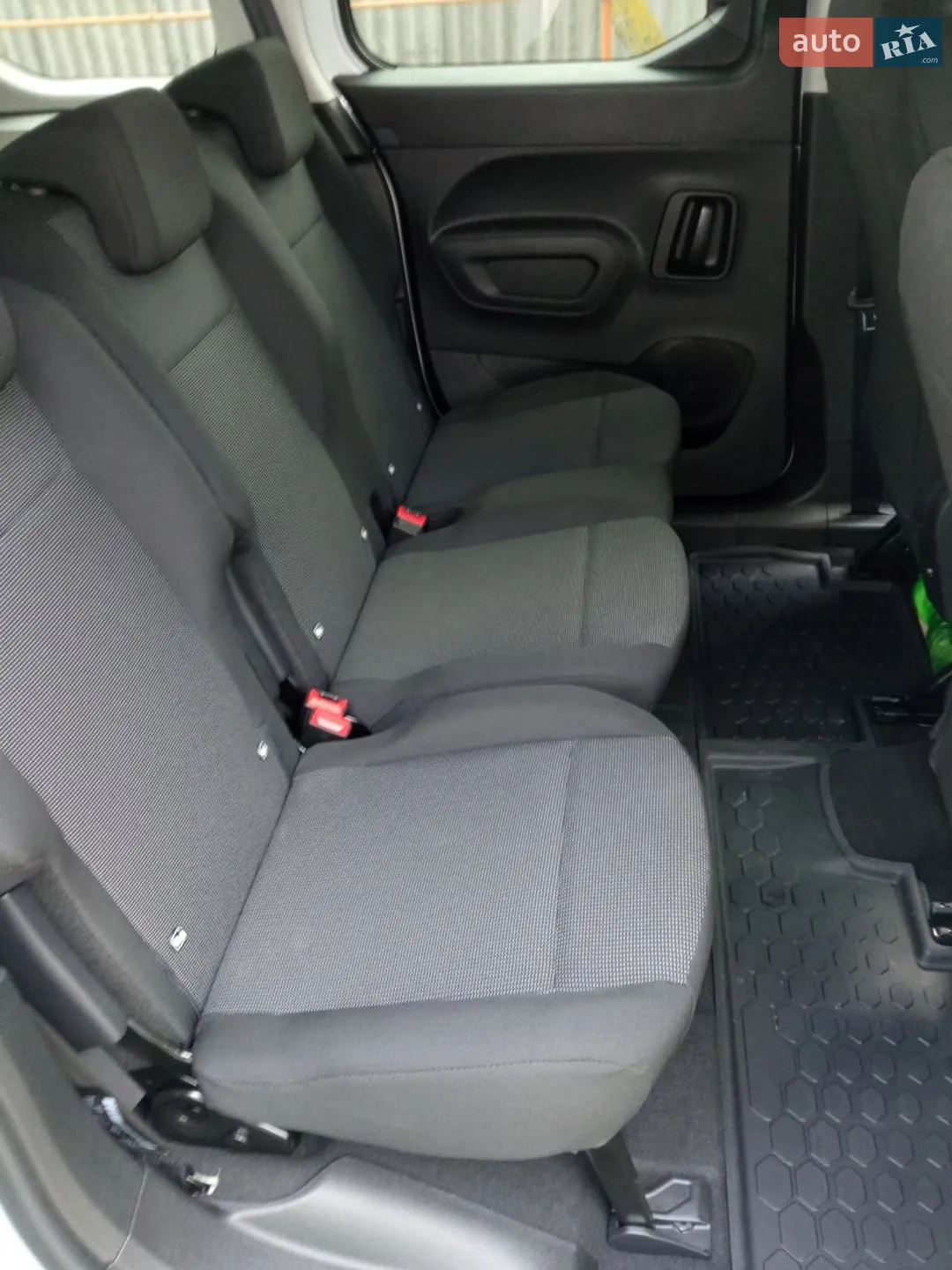 2025 Opel Combo - мініатюра 76