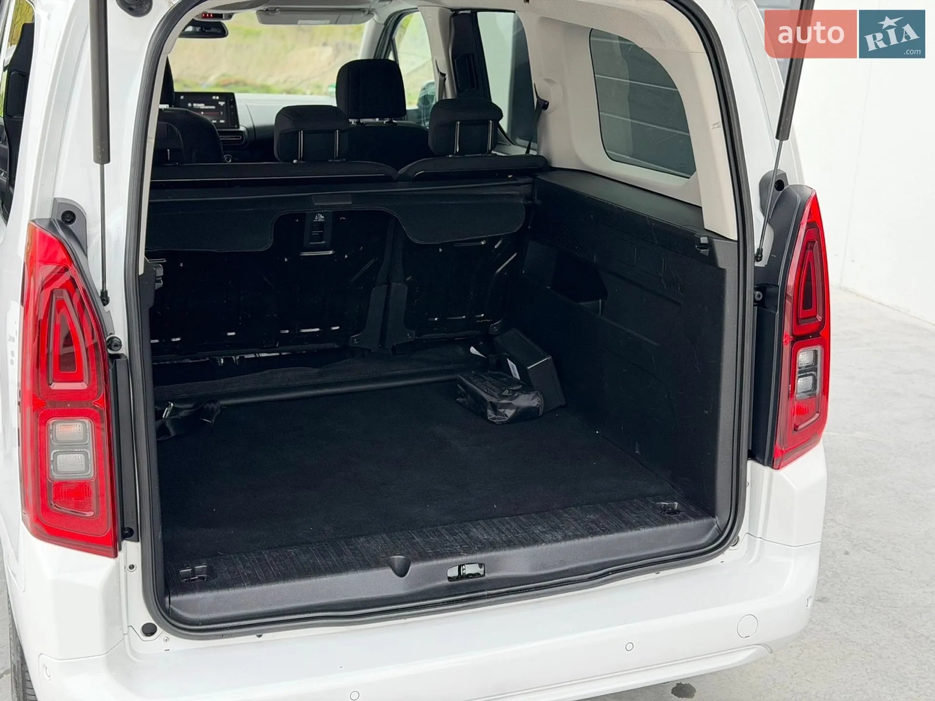 2020 Opel Combo - мініатюра 27