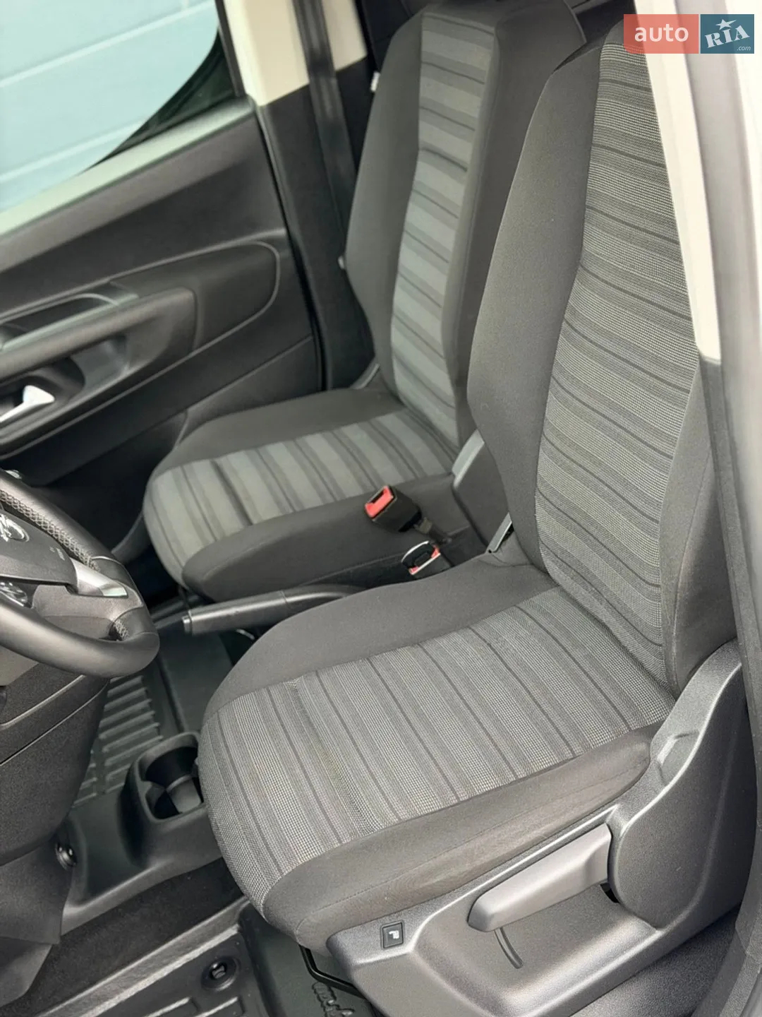 2020 Opel Combo - мініатюра 41