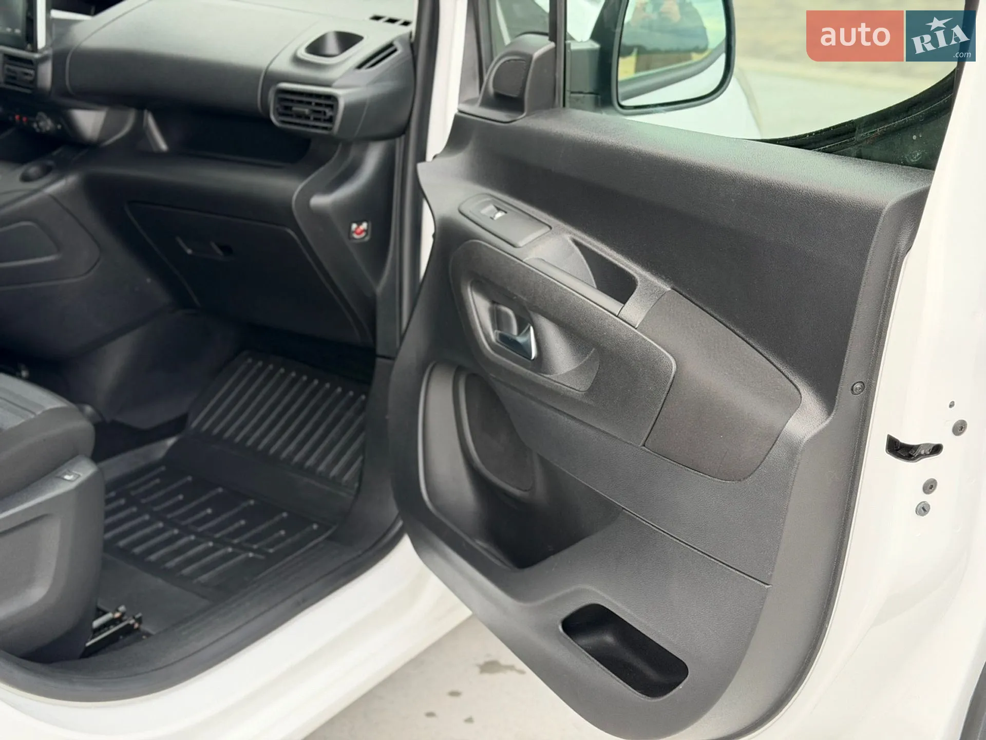 2020 Opel Combo - мініатюра 46