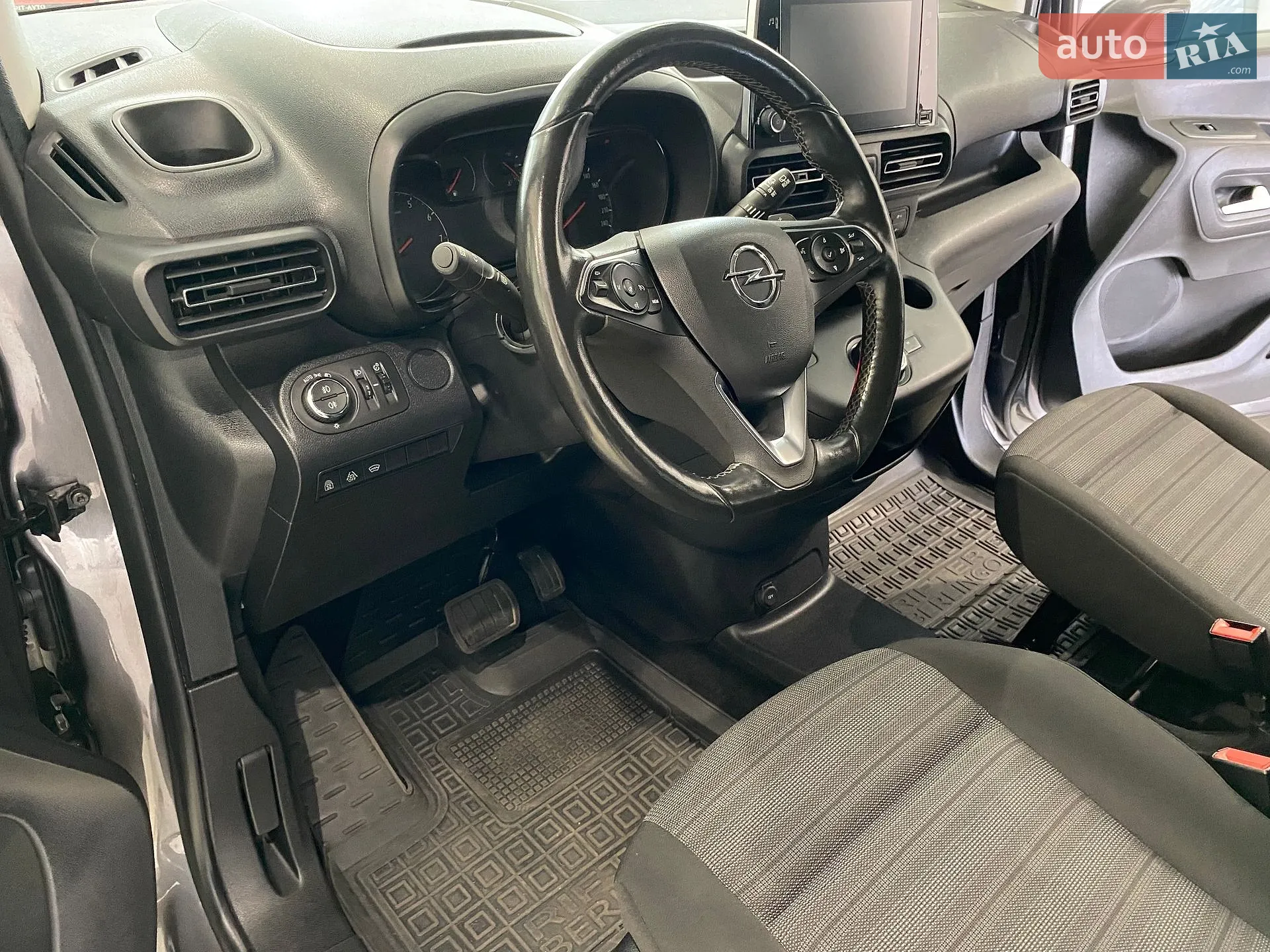 2023 Opel Combo - мініатюра 38