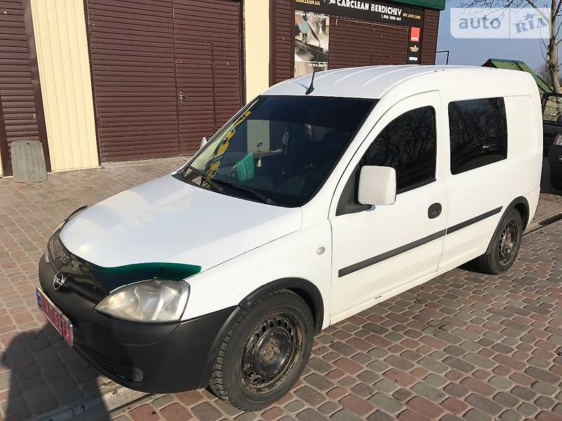 Грузопассажирский фургон Opel Combo 2006 в Бердичеве