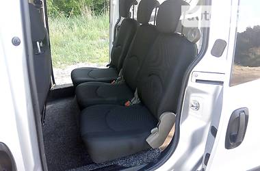 Вантажопасажирський фургон Opel Combo 2013 в Києві