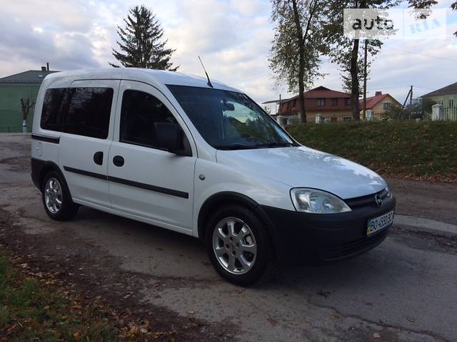 Грузопассажирский фургон Opel Combo 2003 в Тернополе