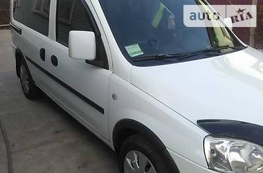 Вантажопасажирський фургон Opel Combo 2011 в 