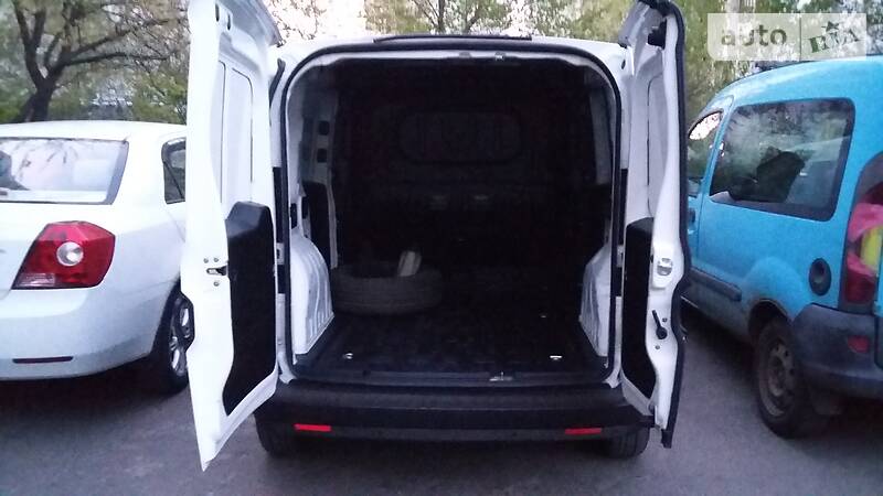 Грузопассажирский фургон Opel Combo 2013 в Киеве