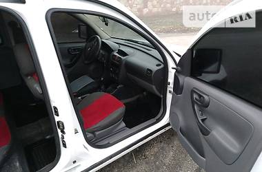 Минивэн Opel Combo 2003 в 