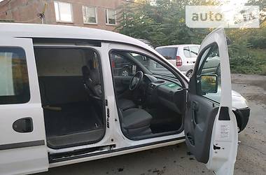 Вантажопасажирський фургон Opel Combo 2002 в 