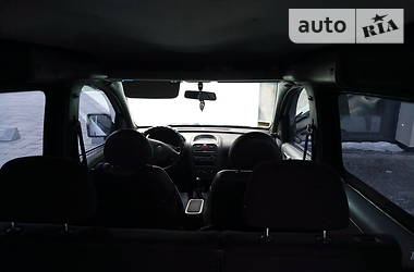 Вантажопасажирський фургон Opel Combo 2003 в 