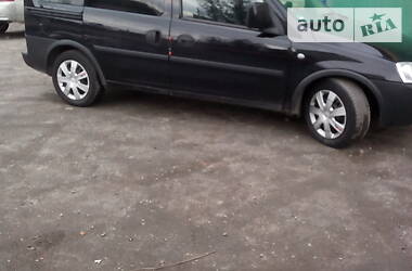 Грузопассажирский фургон Opel Combo 2009 в Полонном