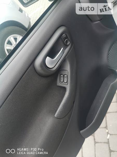 Універсал Opel Combo 2011 в Чернівцях