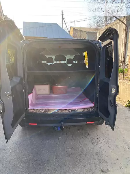 Мінівен Opel Combo 2013 в 
