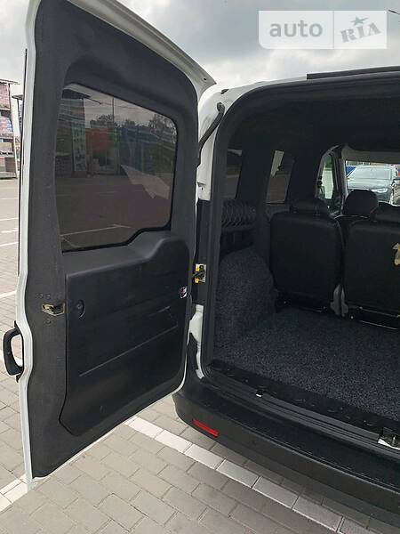 Універсал Opel Combo 2015 в Дубні