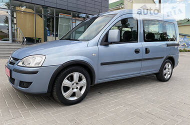 Універсал Opel Combo 2008 в Білій Церкві