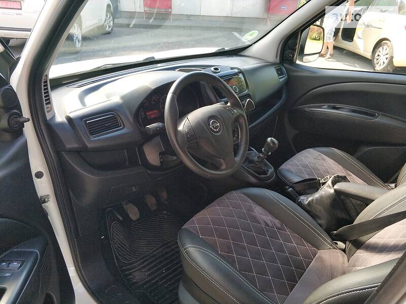 Універсал Opel Combo 2015 в Дубні