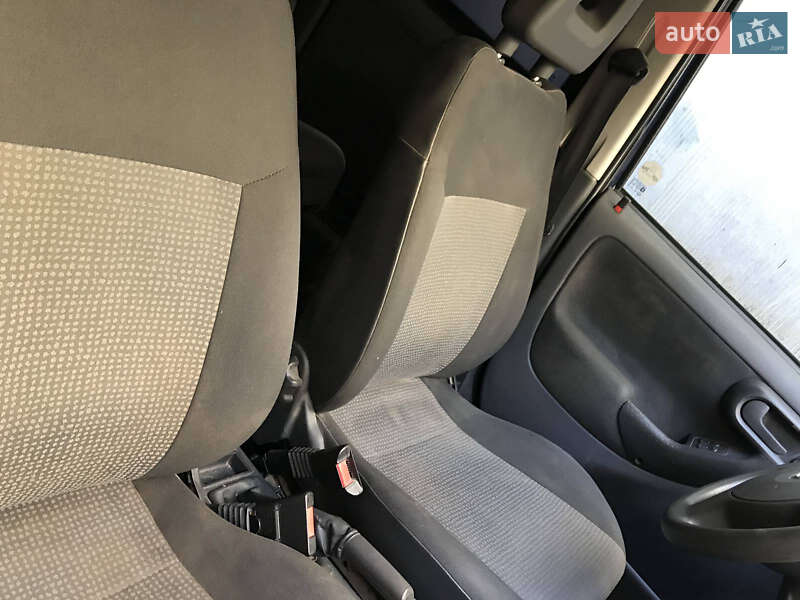 Универсал Opel Combo 2005 в Днепре