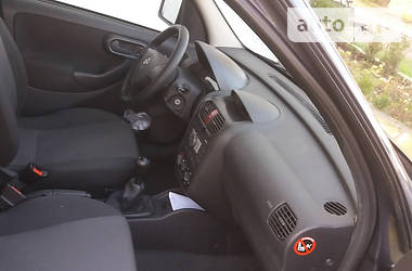 Универсал Opel Combo 2010 в 