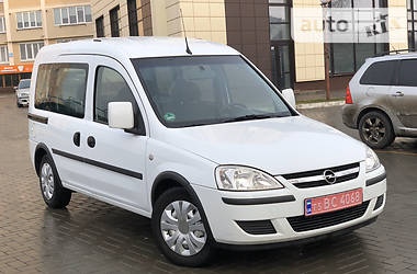 Минивэн Opel Combo 2008 в Луцке