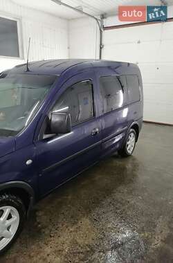 Мінівен Opel Combo 2005 в Надвірній