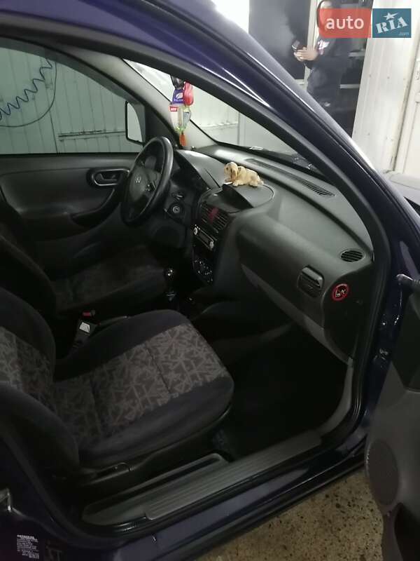Минивэн Opel Combo 2005 в Надворной