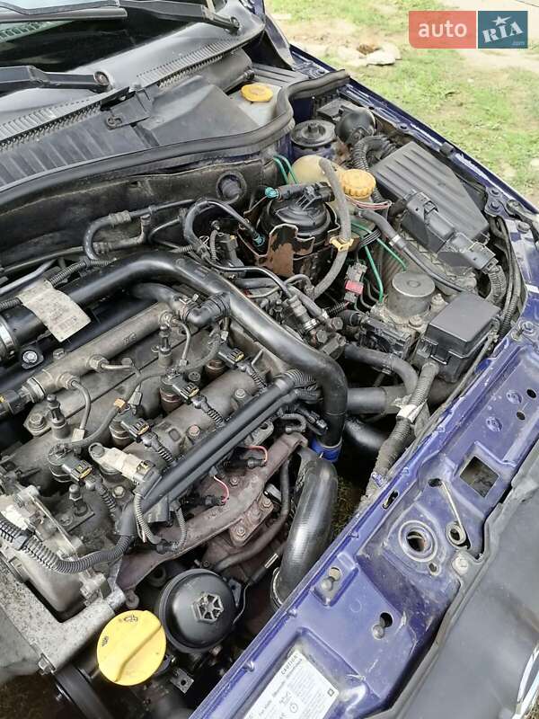 Минивэн Opel Combo 2005 в Надворной