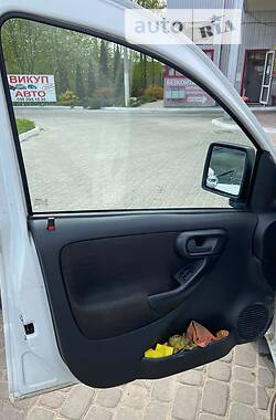 Грузопассажирский фургон Opel Combo 2006 в Тернополе