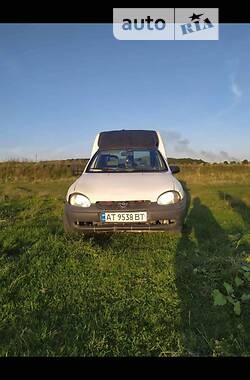 Вантажний фургон Opel Combo 1996 в Ходореві