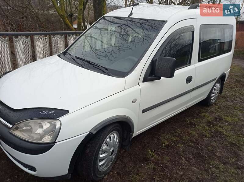 Мінівен Opel Combo 2004 в Бучачі