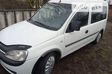 Минивэн Opel Combo 2004 в Бучаче