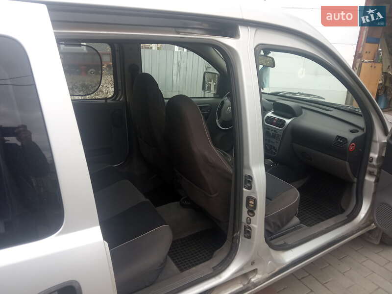 Мінівен Opel Combo 2005 в Володимирі