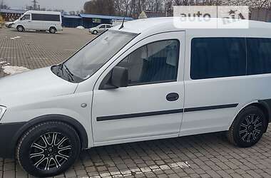 Мінівен Opel Combo 2010 в Чернівцях