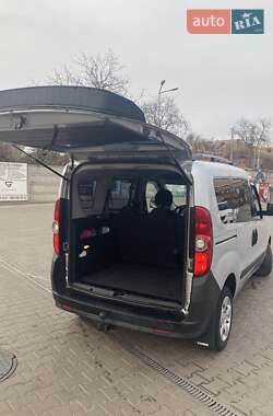 Минивэн Opel Combo 2012 в 