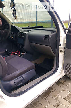 Минивэн Opel Combo 2003 в 