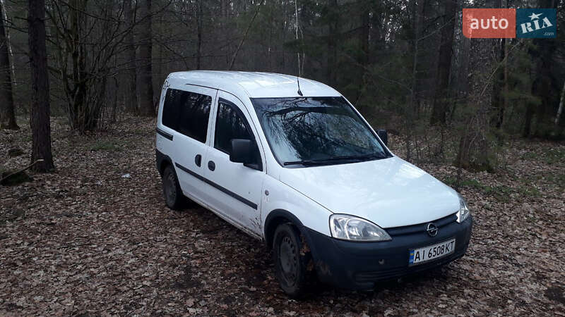 Минивэн Opel Combo 2005 в Киеве