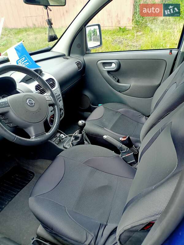 Минивэн Opel Combo 2006 в Рожище