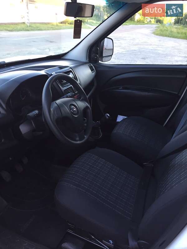Минивэн Opel Combo 2018 в Житомире