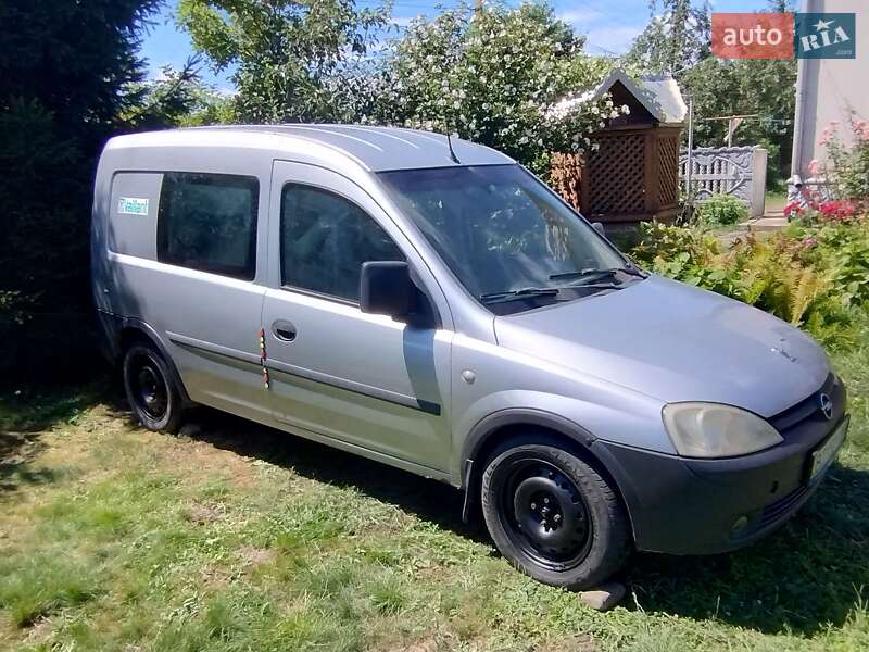 Мінівен Opel Combo 2005 в Чернівцях