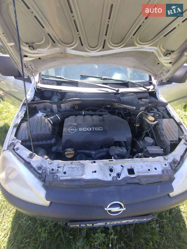 Минивэн Opel Combo 2005 в Черновцах